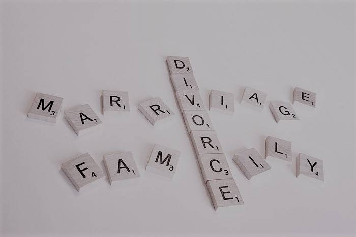 Procédure de divorce à l'amiable sans juge à Marseille 